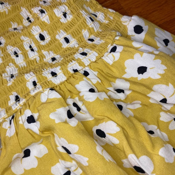 Yellow Floral Sundress 🌻 - Picture 4 of 5